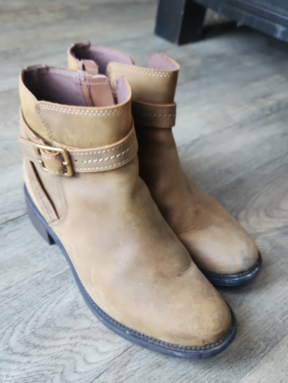 Clarks Women’s Light Brown Leather Ankle Booties with Buckle
